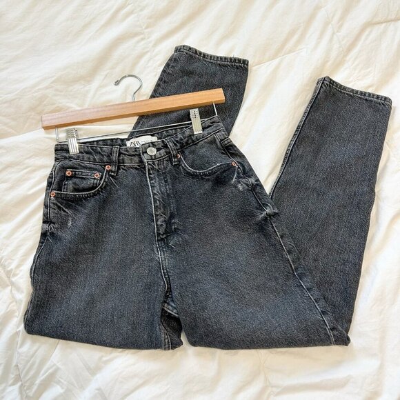 Zara 90s Mom Fit Jeans Women’s Size 4 High Rise Tapered Leg Black Wash Denim - Picture 2 of 7
